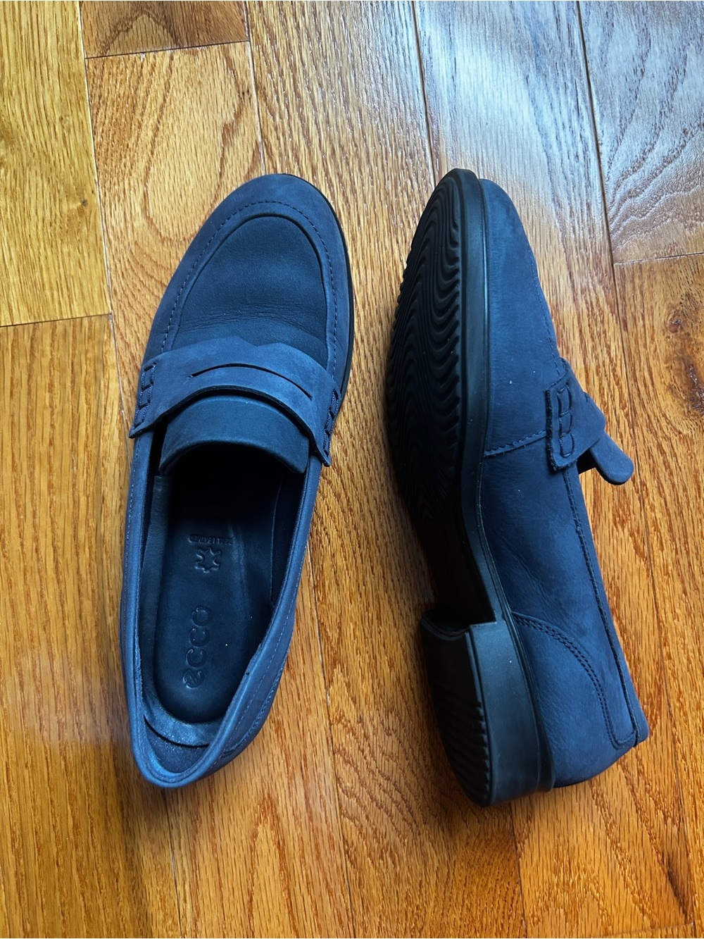 Ecco Women's Classic 15 Navy Suede Loafers